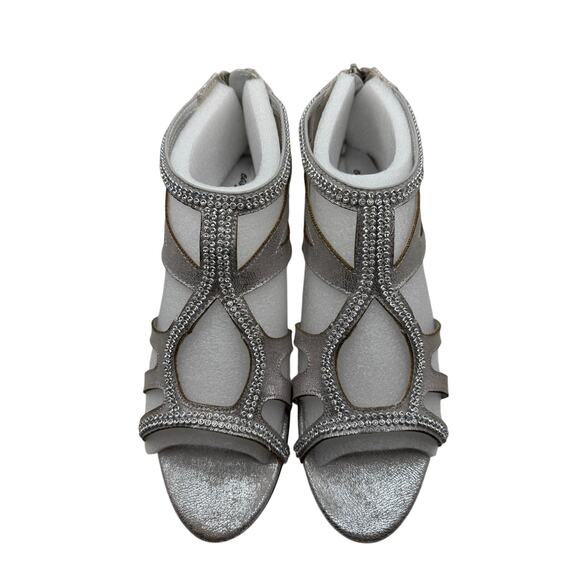 Easy Street Flattery Women's Evening Dress Heels - Picture 3 of 8